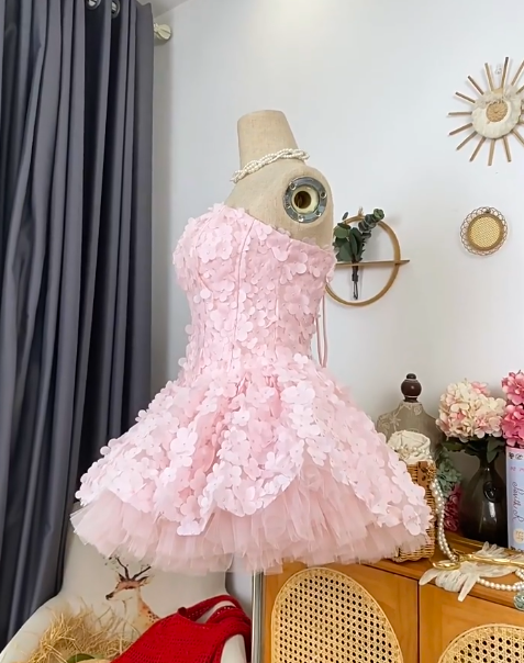 Elegant Homecoming Dress Strapless Cascade Butterfly Prom Dress Back to School Outfits Party Dress  D6205
