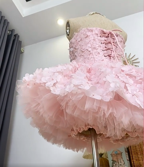 Elegant Homecoming Dress Strapless Cascade Butterfly Prom Dress Back to School Outfits Party Dress  D6205