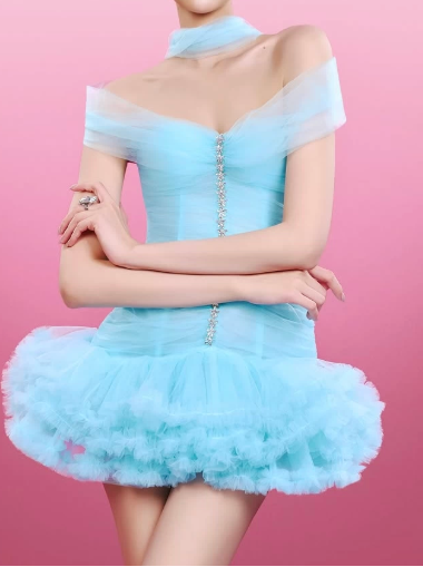 New Homecoming Dress Strapless Lace Cascade Prom Dress Back to School Outfits Party Dress  D6209