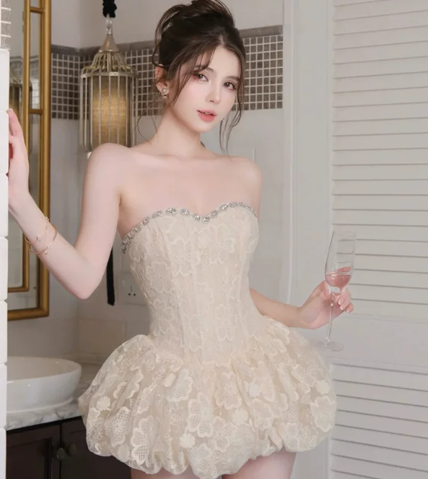 Pretty Homecoming Dress Sweetheart Rinestone Prom Dress Back to School Outfits Party Dress  D6277