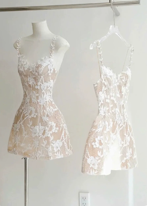 Stunning Homecoming Dress Spaghetti Strap Lace Prom Dress Back to School Outfits Party Dress  D6288