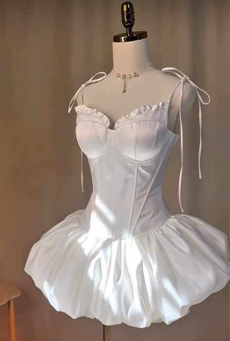 Elegant Homecoming Dress Spaghetti Strap Prom Dress Back to School Outfits Party Dress  D6303