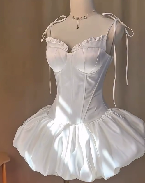 Elegant Homecoming Dress Spaghetti Strap Prom Dress Back to School Outfits Party Dress  D6303