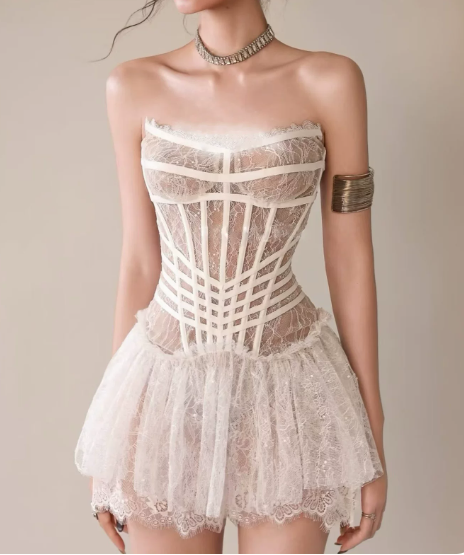 Charming Homecoming Dress Strapless Lace Prom Dress Back to School Outfits Party Dress  D6307