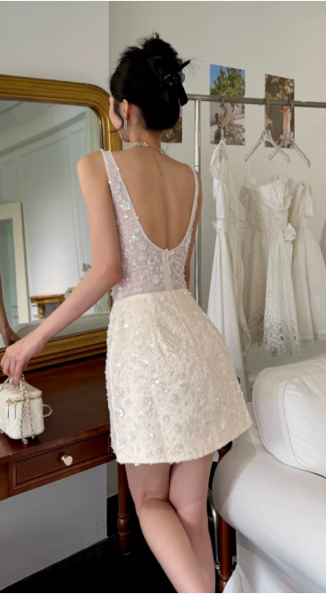 Pretty Homecoming Dress V Neck Applique Prom Dress Back to School Outfits Party Dress  D6322