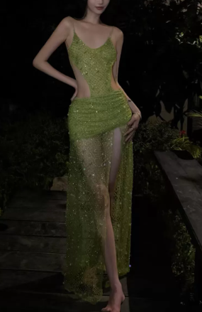 Pretty Homecoming Dress Spaghetti Strap Sequins Hi-Lo Backless Prom Dress Back to School Outfits Party Dress  D6321