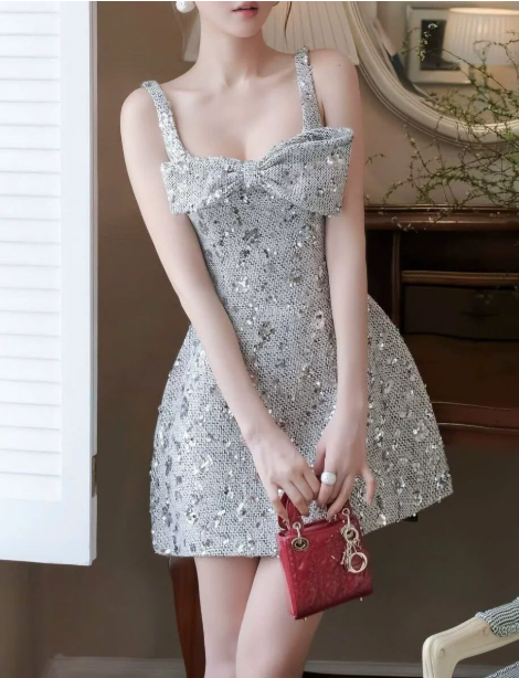 Shiny Homecoming Dress Spaghetti Strap Sequins Bowknot Back to School Outfits Party Dress  D6512