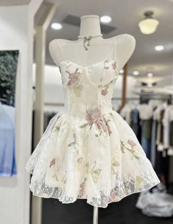 New Homecoming Dress Sweetheart Lace Pleated Back to School Outfts Party Dress D6779