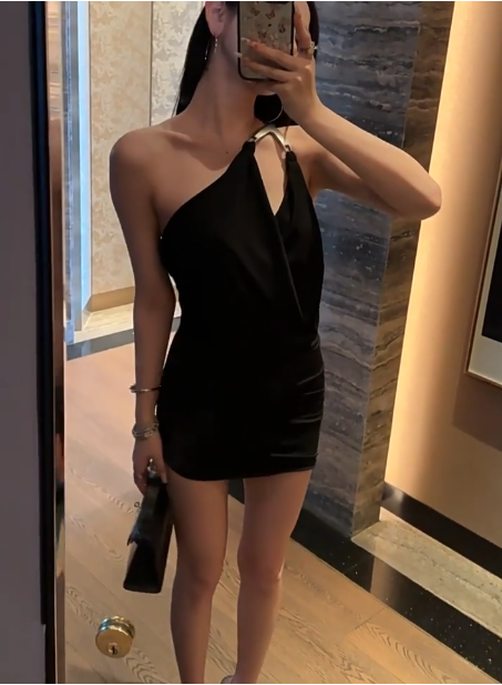 Stunning Homecoming Dress Halter Black Pleated Back to School Outfits Party Dress D6833