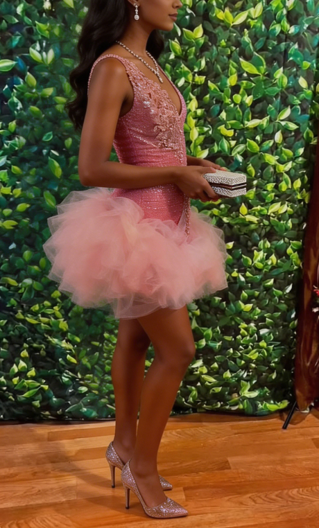 Stunning Homecoming Dress V Neck Applique Sequins Tulle Back to School Outfits Party Dress D6838