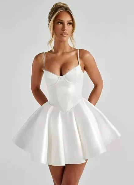 Beautiful Homecoming Dress V Neck Pleated Back to School Outfits Party Dress D7201
