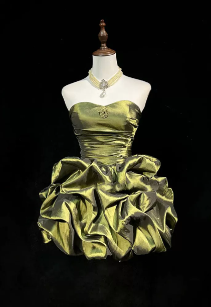 Beautiful Homecoming Dress Sweetheart Pleated Cascade Back to School Outfits Party Dress D7253