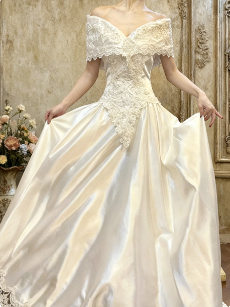 Elegant Wedding Dress Off the Shoulder Pleated Lace Applique Bowknot Beading A Line Wedding Dress Prom Dress D7258