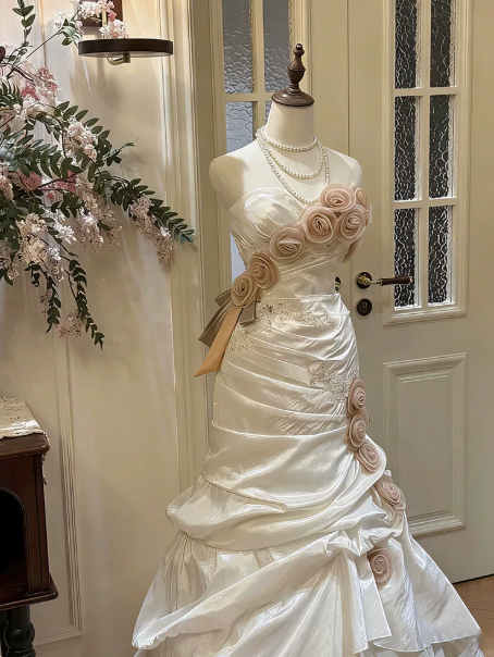 Elegant Wedding Dress Sweetheart Pleated Cascade Flower Wedding Dress Prom Dress D7261