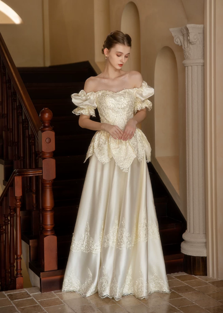 Elegant Wedding Dress Off the Shoulder Bateau Pleated Applique Lace Wedding Dress Prom Dress D7262