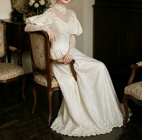 Elegant Wedding Dress High Collar Applique Pleated Lace Wedding Dress Prom Dress D7269