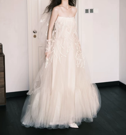Elegant Wedding Dress Strapless Tulle Applique Wedding Dress Prom Dress D7271