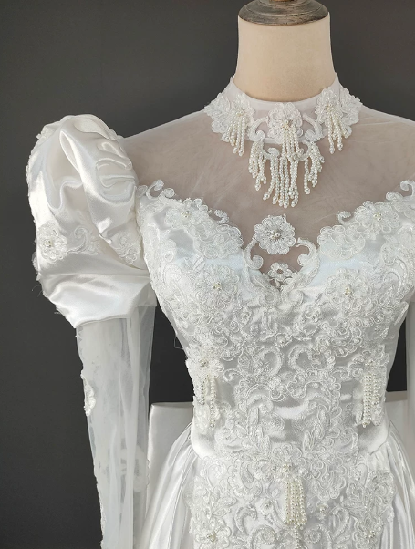 Elegant Wedding Dress High Collar Applique Lace Tulle Pearl  Bowknot Flower Wedding Dress D7279