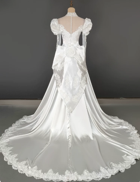 Elegant Wedding Dress High Collar Applique Lace Tulle Pearl  Bowknot Flower Wedding Dress D7279