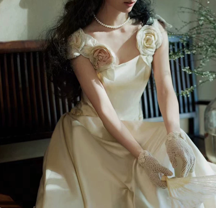 Elegant Wedding Dress Square Flower Pleated Prom Dress Wedding Dress D7300