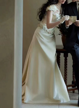 Elegant Wedding Dress Square Flower Pleated Prom Dress Wedding Dress D7300
