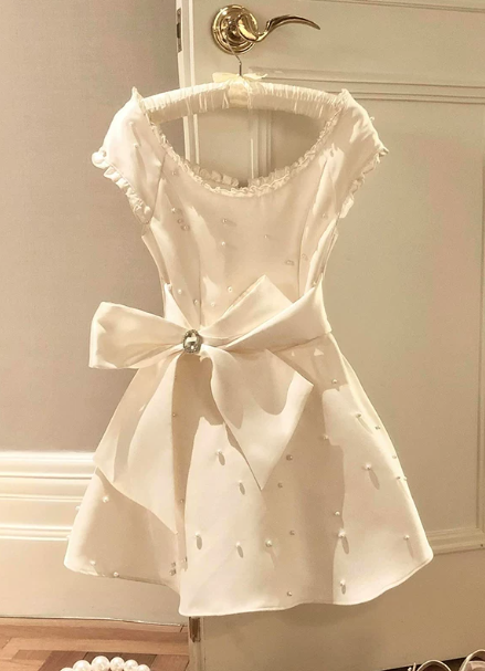 Charming Homecoming Dress Jewel Bowknot Pearl Pleated Back to School Outfits Party Dress D7313
