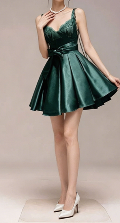 Charming Homecoming Dress V Neck Bowknot Pleated Back to School Outfits Party Dress  D7336