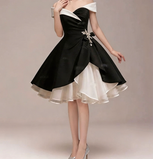 Charming Homecoming Dress Off the Shoulder Rinestone Tulle Pleated Back to School Outfits Party Dress  D7353