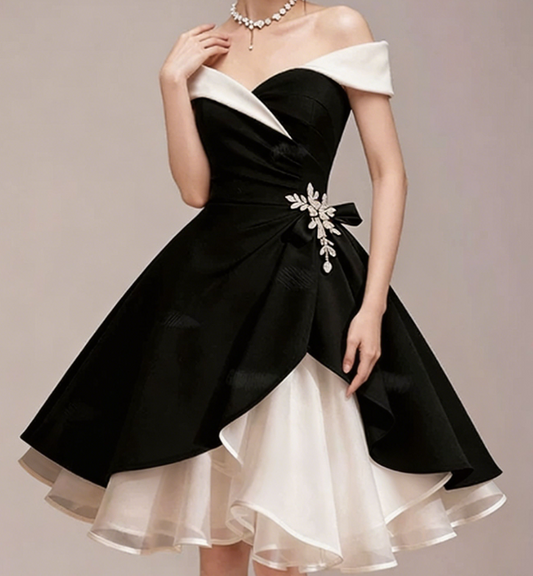 Charming Homecoming Dress Off the Shoulder Rinestone Tulle Pleated Back to School Outfits Party Dress  D7353