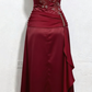 Robe de soirée longue rouge vin à fines bretelles et appliques, D220