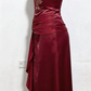 Robe de soirée longue rouge vin à fines bretelles et appliques, D220