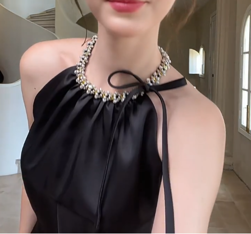 Nice Homecoming Dress Halter Bead Bowknot Pleated Back to School Outfits Party Dress D7446