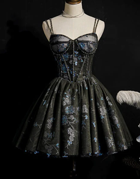 Unique Homecoming Dress Spaghetti Strap Lace Sweetheart Beaded Back to School Outfits Party Dress  D7707