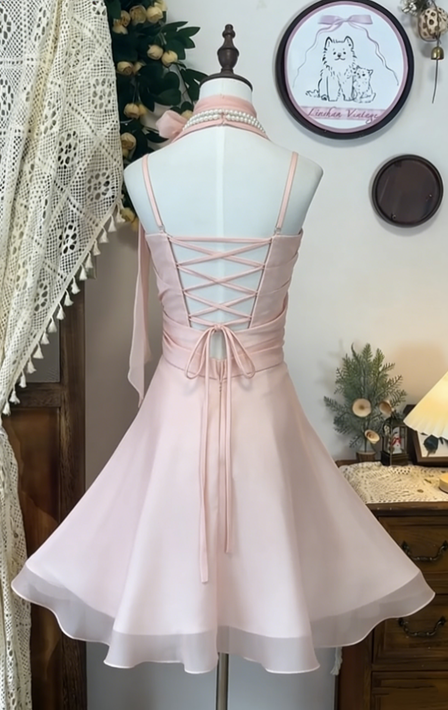 Retro Pink Design Halter Dress A-line Chiffon Elegant Homecoming Dress Birthday Dress Party Dress D1652