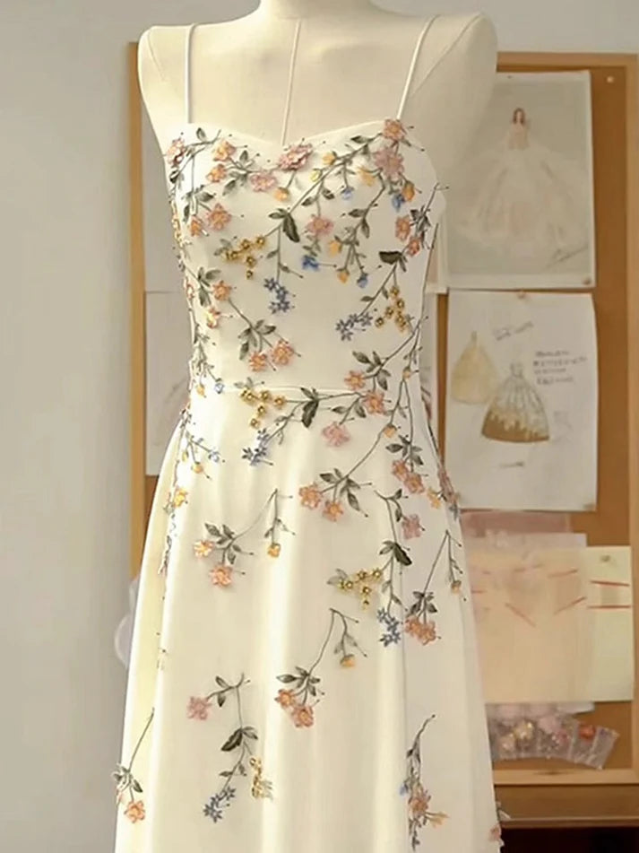 Vintage Beige Spaghetti Strap Floral Applique Design Elegant A-Line Evening Dress Prom Dress D1581