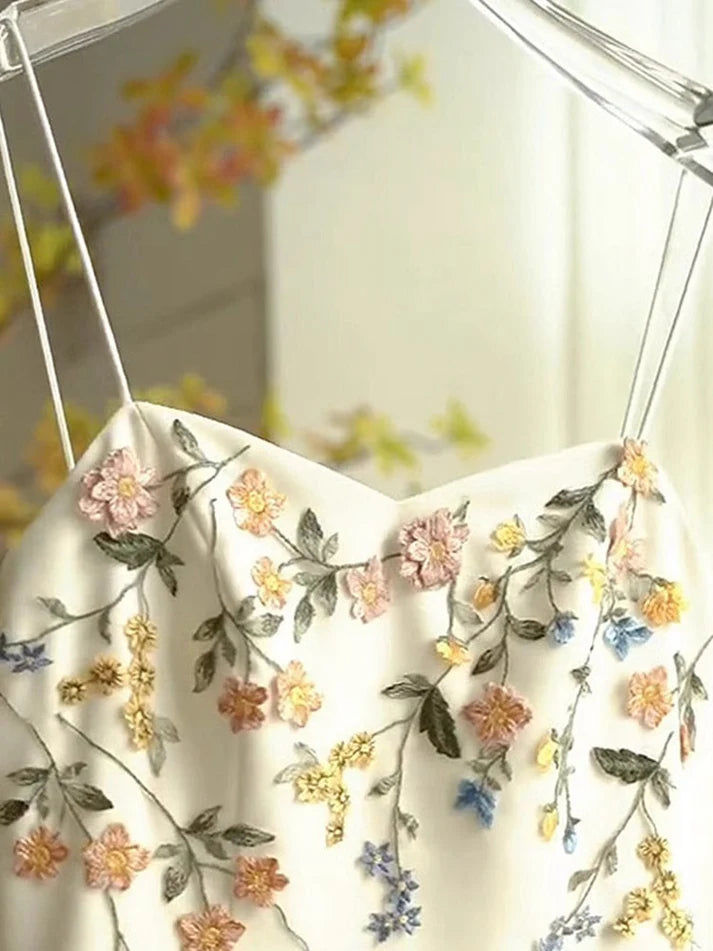 Vintage Beige Spaghetti Strap Floral Applique Design Elegant A-Line Evening Dress Prom Dress D1581