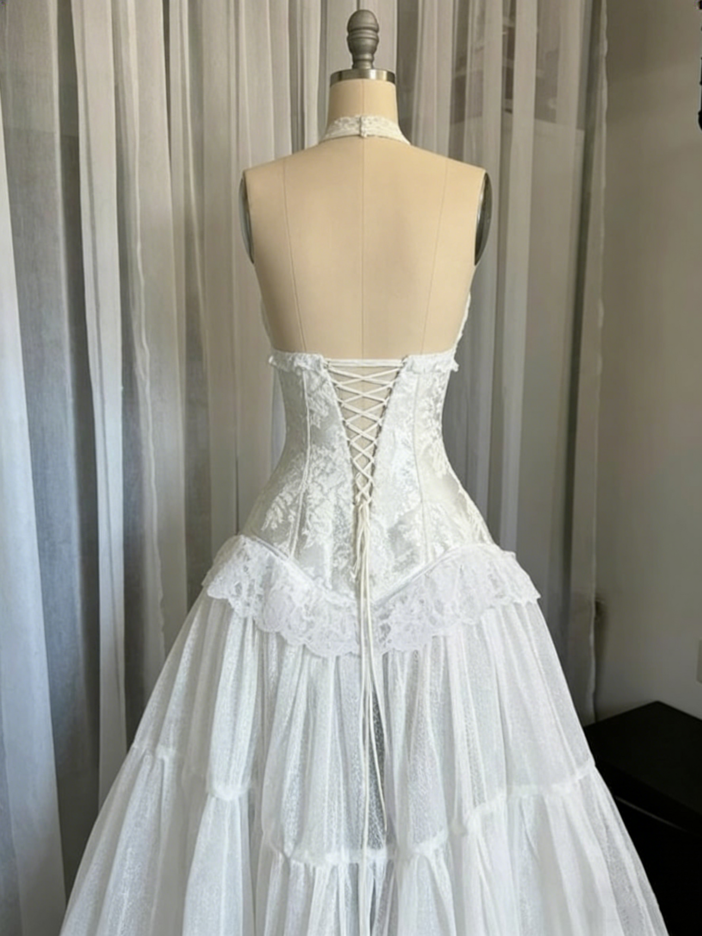 White Halter Neck A-Line Lace Vintage Wedding Dress Long Party Dresses, D848