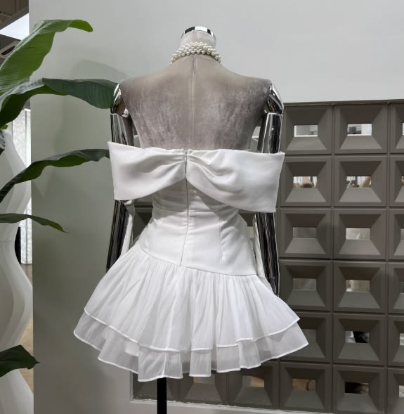 Beautiful Homecoming Dress Strapless Pleated Flower Back to School Outfits Party Dress D7286