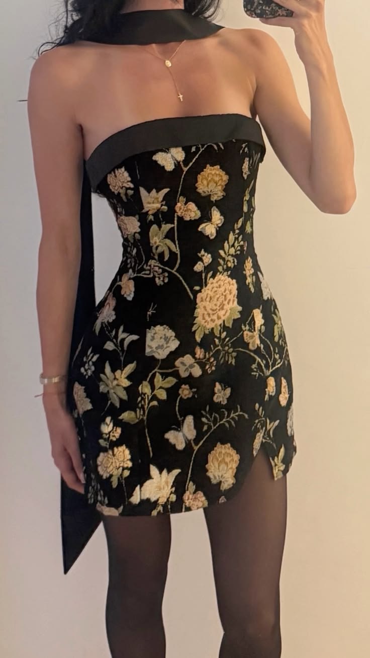 Elegant Sheath Strapless Print Black Satin Short Homecoming Dress D7984