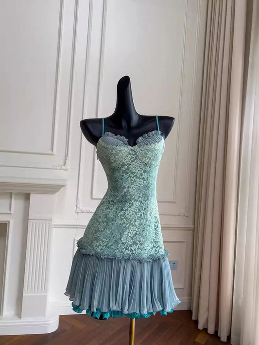 Charming Homecoming Dress Spaghetti Strap Lace Appliques Back to School Outfits Party Dress Birthday Dress  D7509