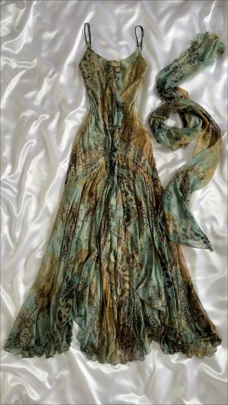 Vintage Spaghetti Straps Sheath Beaded Chiffon Long Evening Party Dresses, D1028