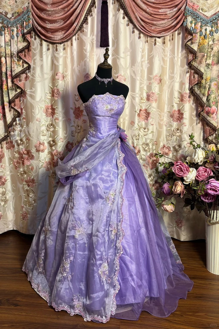 Lilac Strapless A-Line Beading Chiffon Long Prom Dresses Vintage Ball Gowns, D1055