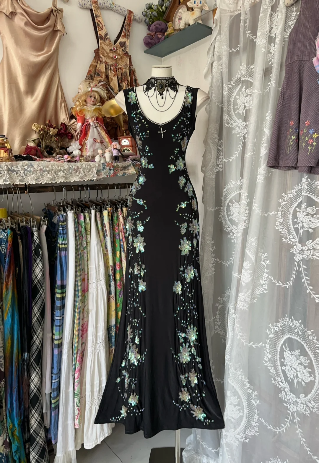Black Sleeveless Beading Sequins Vintage Long Evening Party Dress, D319