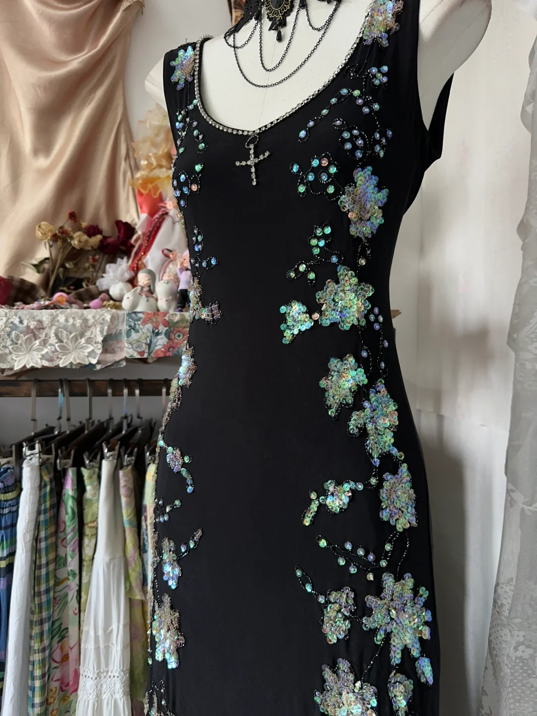 Black Sleeveless Beading Sequins Vintage Long Evening Party Dress, D319