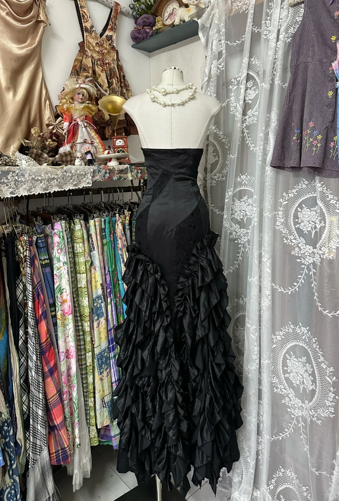 Black Strapless Ruffles Mermaid Vintage Long Prom Dress Formal Party Dress, D321