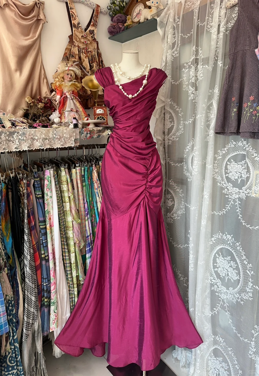 Elegant Sleeveless Mermaid Satin Vintage Long Prom Dress Formal Party Dress, D322
