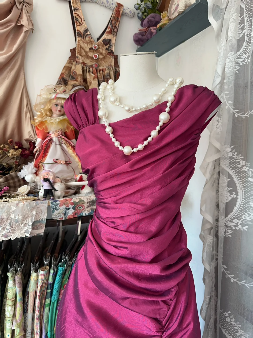 Elegant Sleeveless Mermaid Satin Vintage Long Prom Dress Formal Party Dress, D322