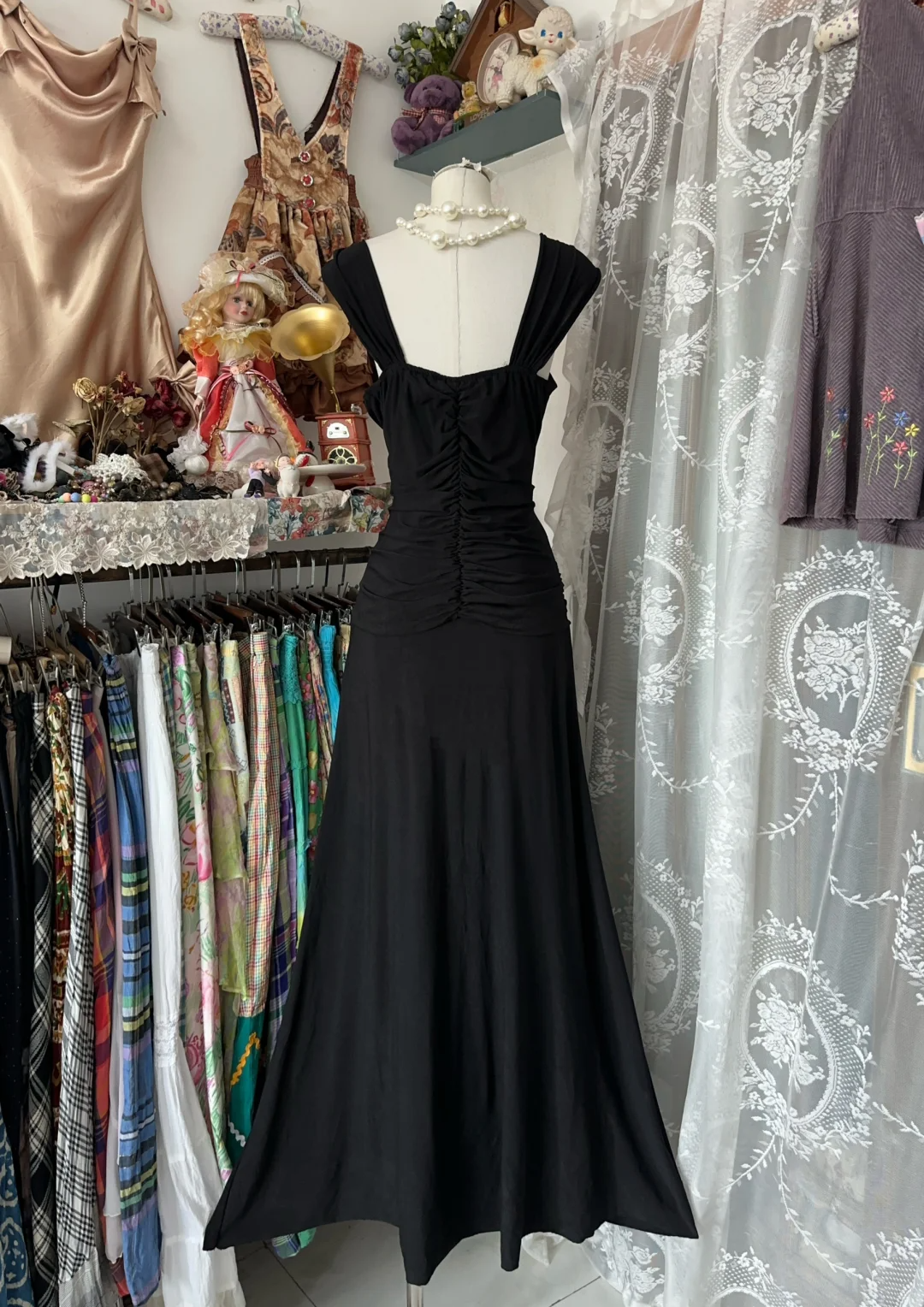 Black Sleeveless Mermaid Chiffon Vintage Long Prom Dress Formal Party Dress, D330