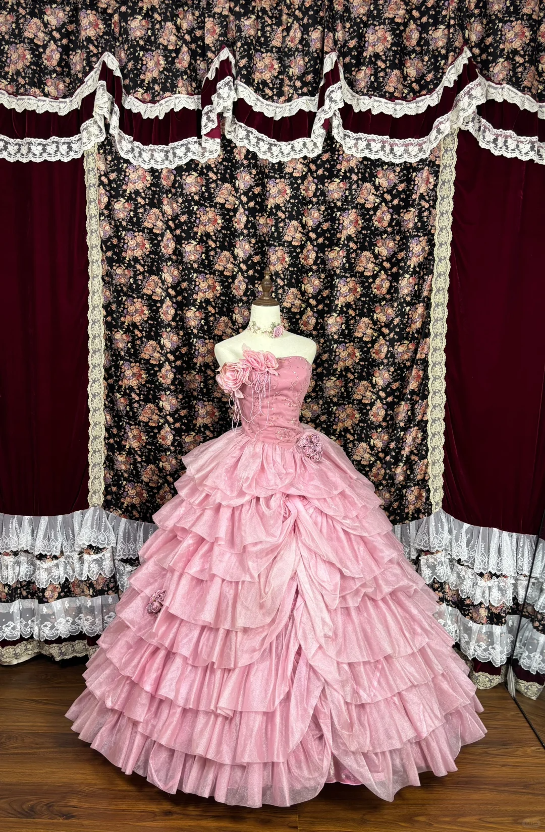 Retro Pink Strapless A-Line Satin Quinceanera Dresses Sweet 16 Birthday Ball Gowns, D1426