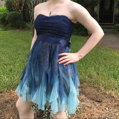 Stunning Homecoming Dress Sweetheart Sequins Cascade Tulle Back to School Outfits Party Dress D6827